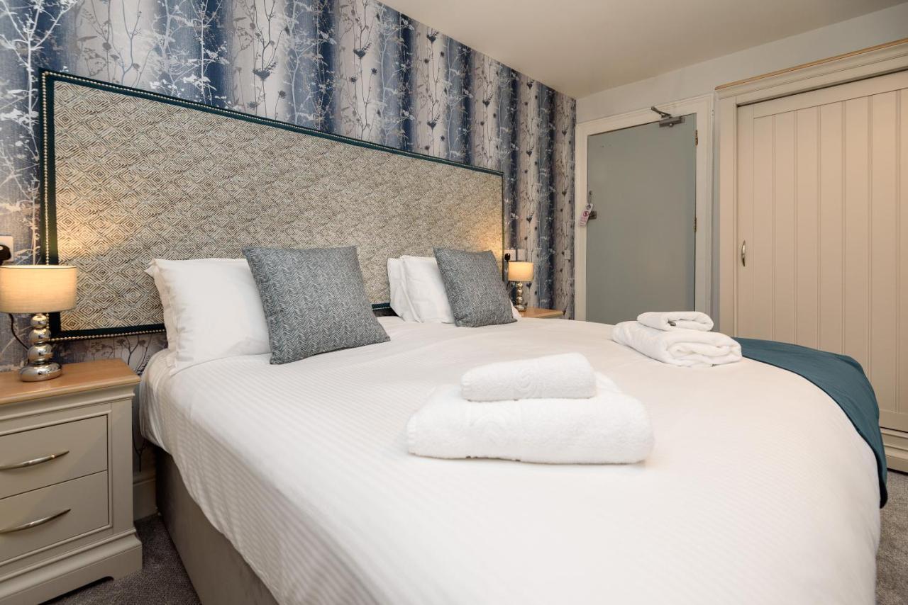 Portbyhan Hotel Looe Bagian luar foto