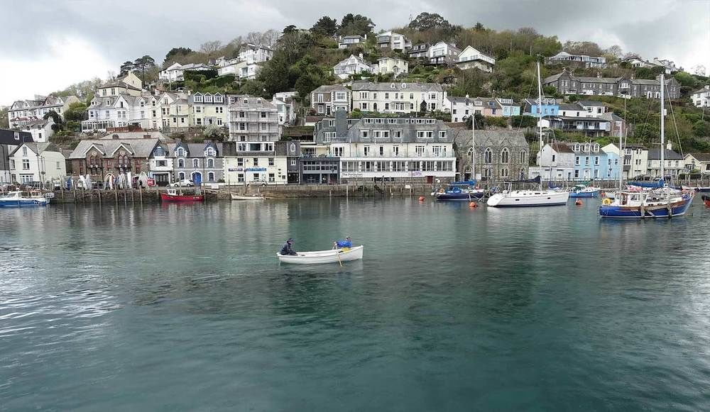Portbyhan Hotel Looe Bagian luar foto